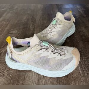 HOKA Hopara 2 Hiking Shoes Sandals for Ladies - Alabaster/Snow - 9B